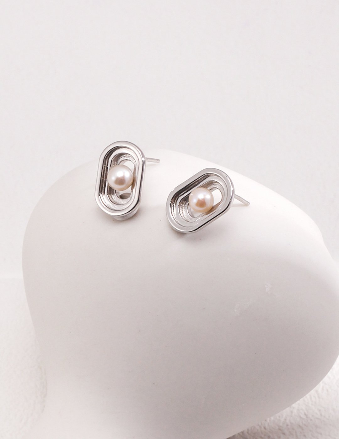 White Gold Sterling Silver Pearl Earrings2
